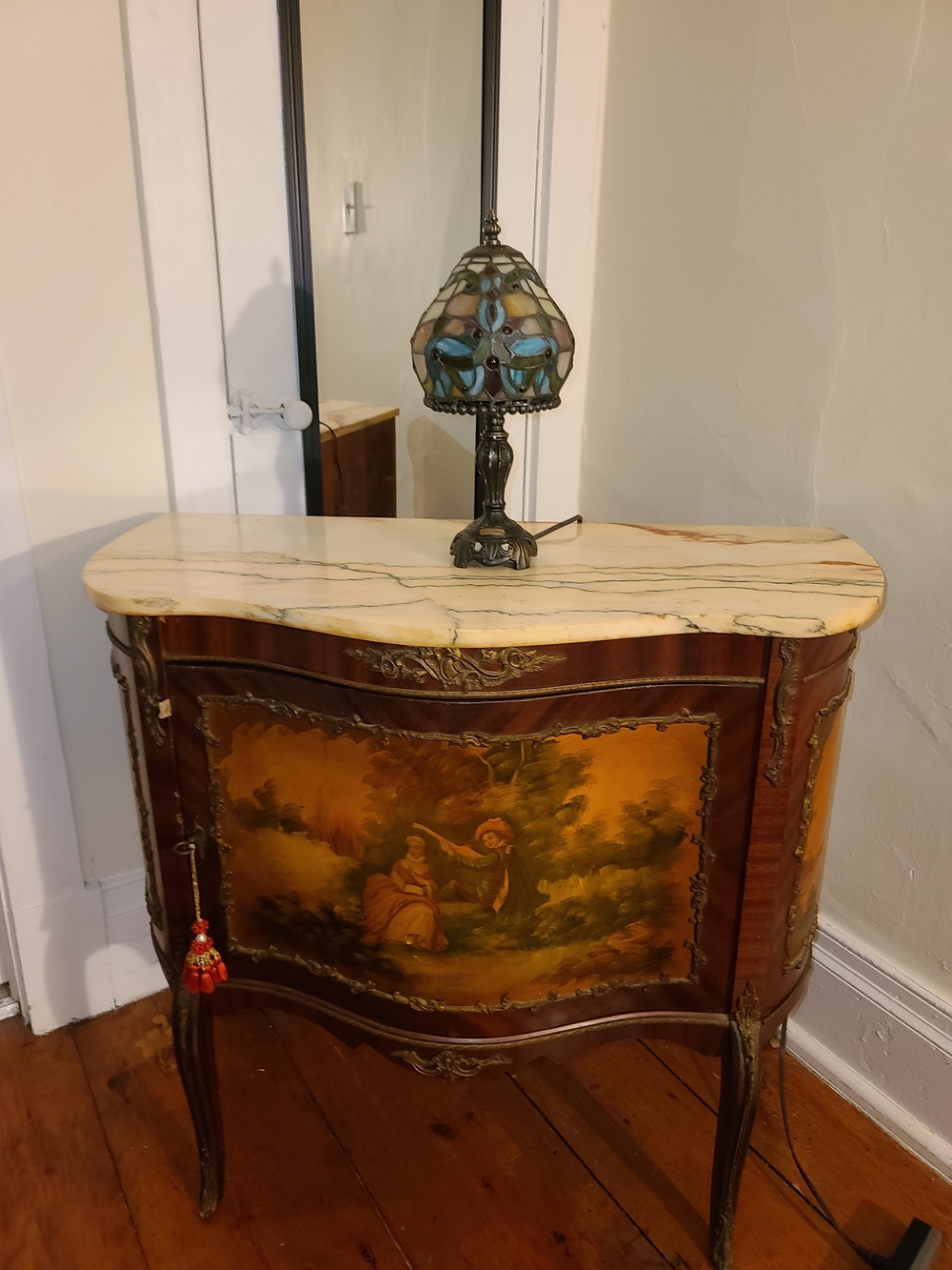 Dale Tiffanys Inc. Antiques Roadshow Lamp - Art Nouveau Stained Glass Desk Lamp - Picture 8 of 16